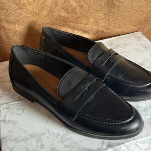 Kensie Black Leather Loafers for Women